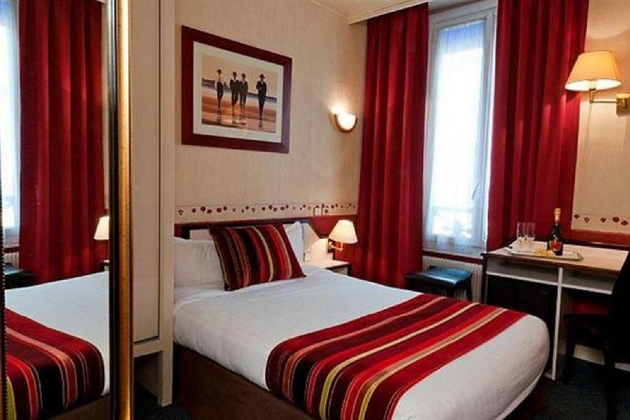 Hotel Opera Deauville Paříž Pokoj fotografie